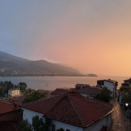 Sun & Moon Apartment Ohrid Bagian luar foto