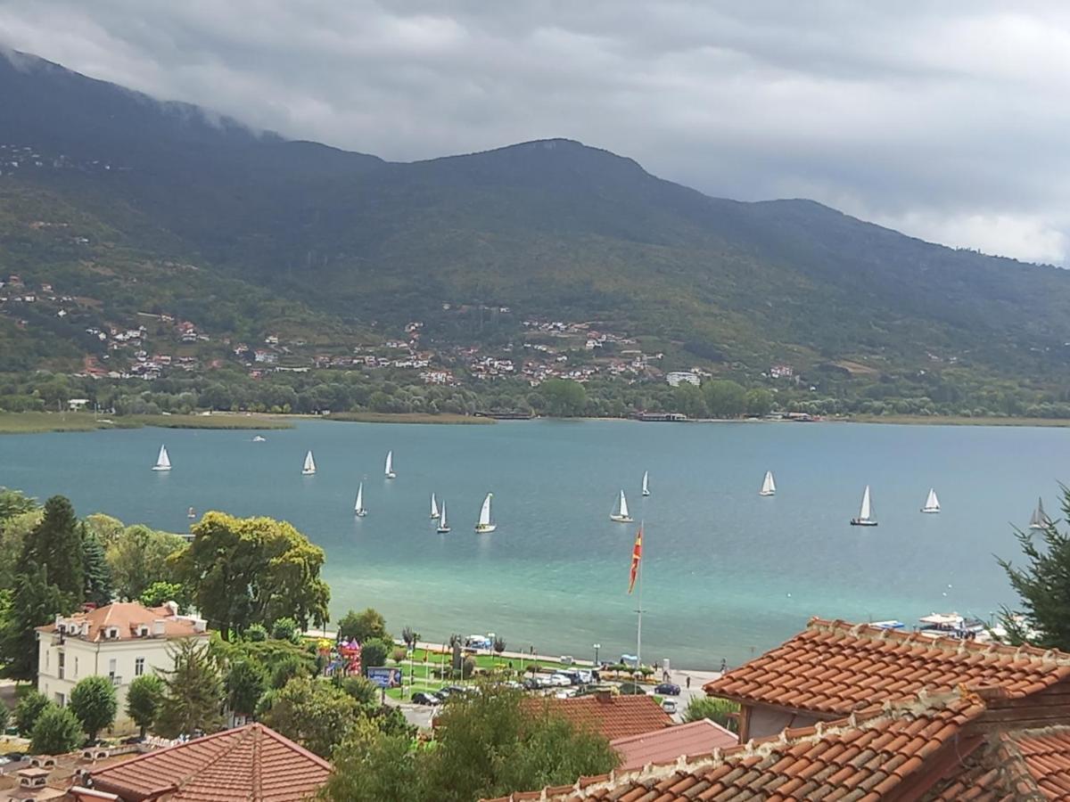 Sun & Moon Apartment Ohrid Bagian luar foto